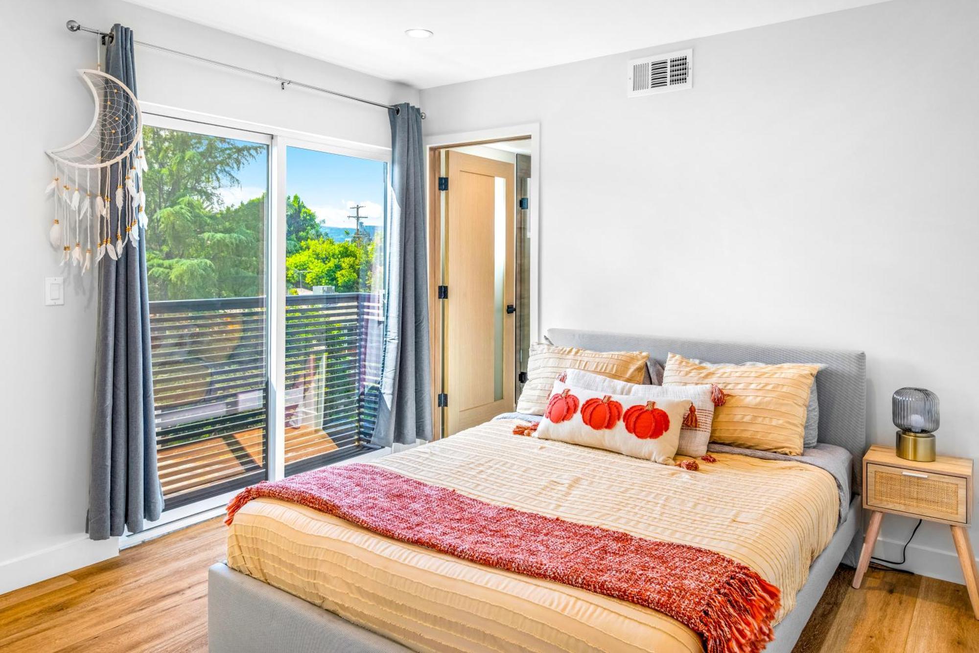 Luxurious Townhome W/3 Master Suites Gated Parking Los Angeles Eksteriør billede